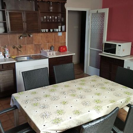 Horvath Apartmanhaz Kaposvár Eksteriør bilde